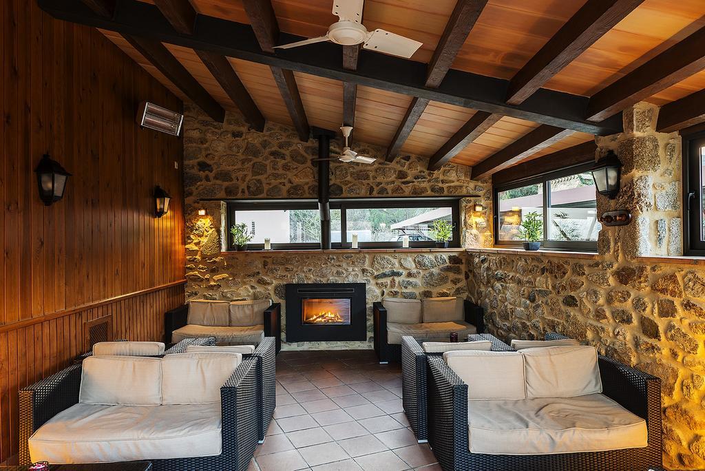 Hotel-Restaurante La Quadra Macanet De Cabrenys Luaran gambar